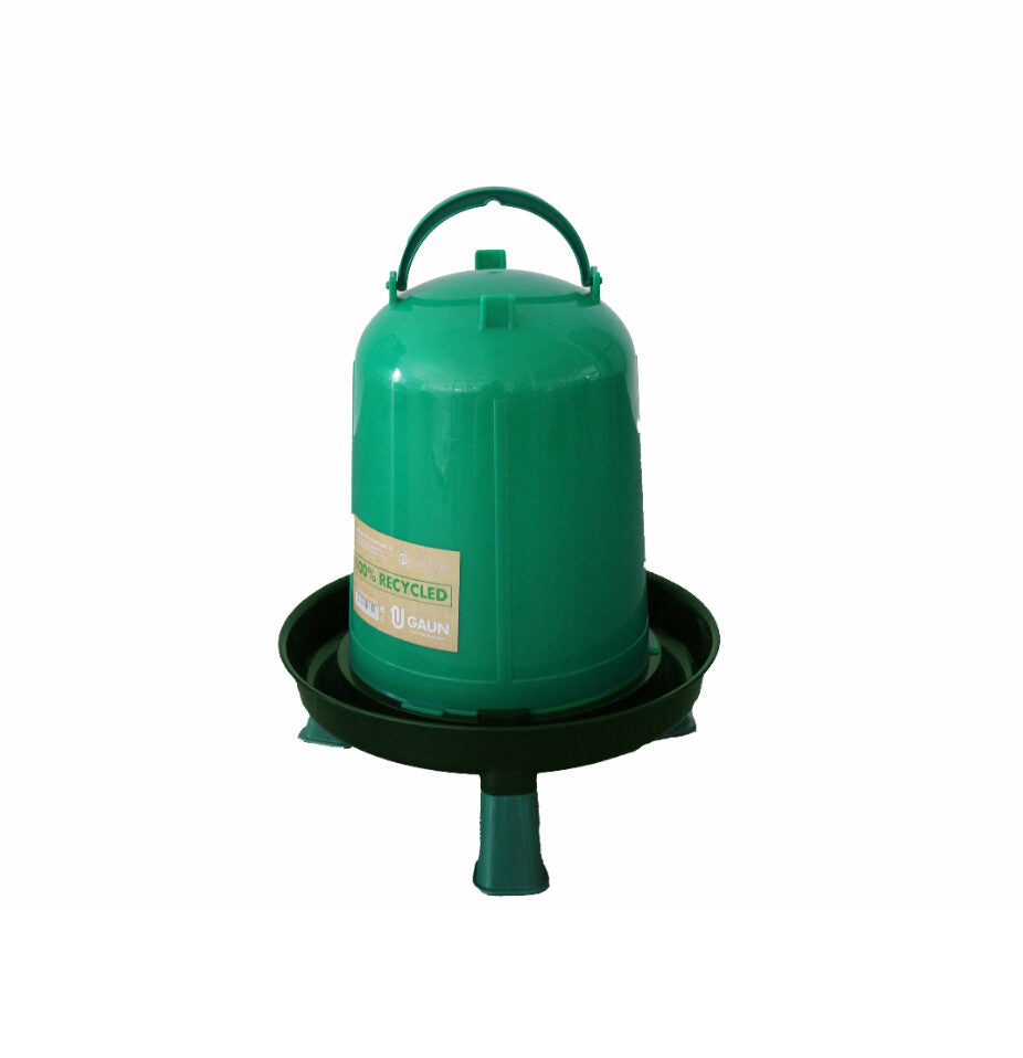 BEBEDERO AVES ECO RECICLADO 8 L. CON PATAS